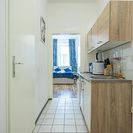 Modern Comforts: Chic Studio Apt Centrally Located Vienna Exterior photo