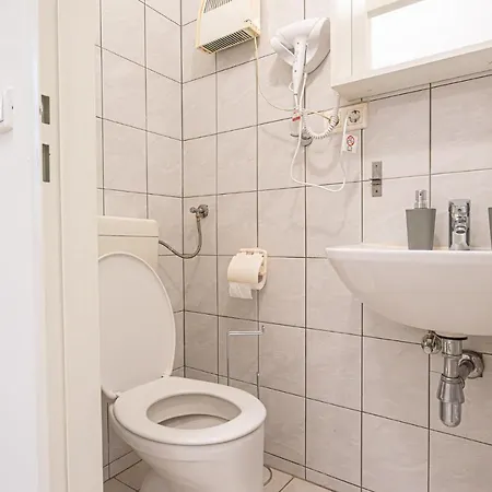 Modern Comforts: Chic Studio Apt Centrally Located Vienna Exterior photo