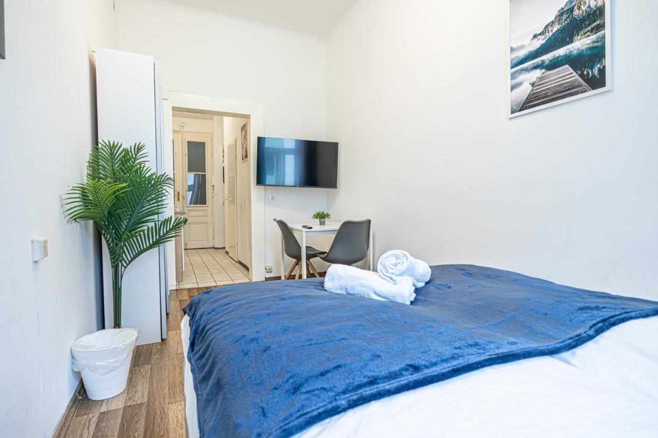 Modern Comforts: Chic Centrally Located Appartamento *